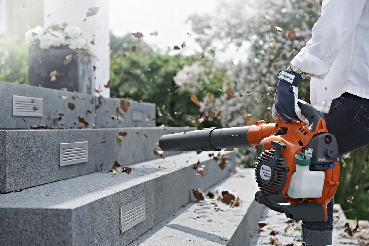 Husqvarna 125 BVX LEAF BLOWER