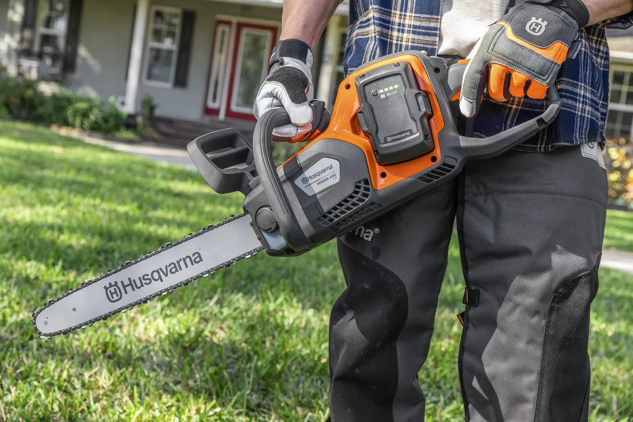 Husqvarna Power Axe 350i (battery and charger included) FREE EXTRA BATTERY