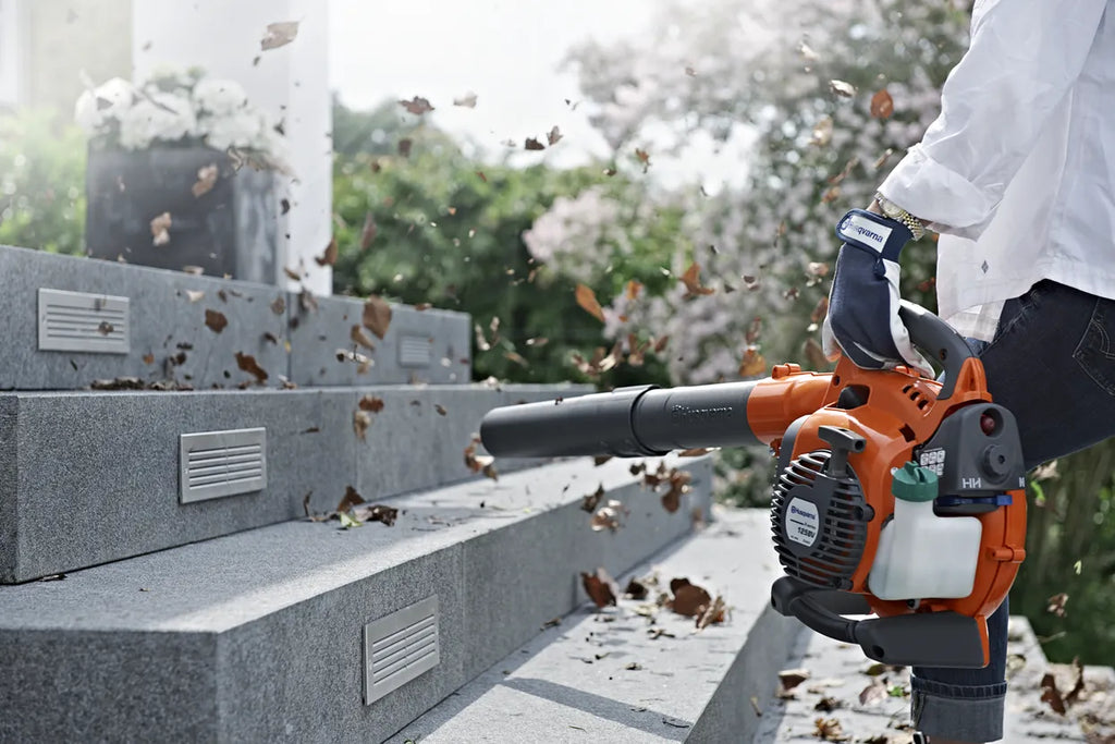 Husqvarna 125 BVX LEAF BLOWER