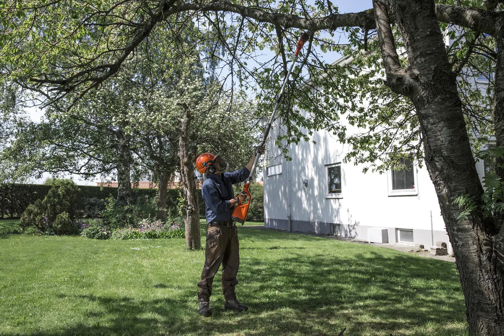 Husqvarna Pole saw 120ITK4P (Battery and charger included) FREE EXTRA BATTERY