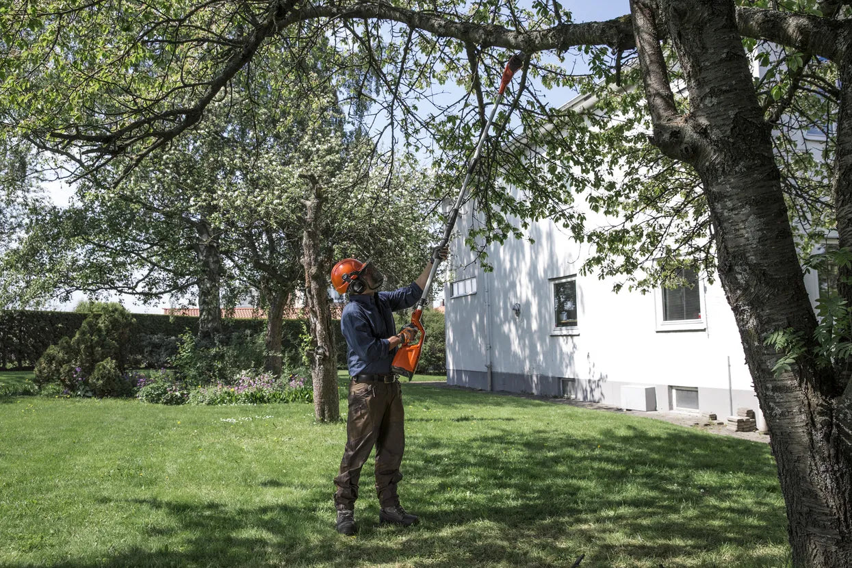 Husqvarna Pole saw 120ITK4P (Battery and charger included) FREE EXTRA BATTERY