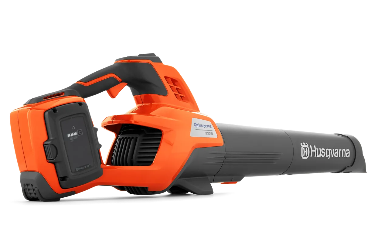 Leaf Blower Husqvarna 230iB (battery and charger included) FREE EXTRA BATTERY